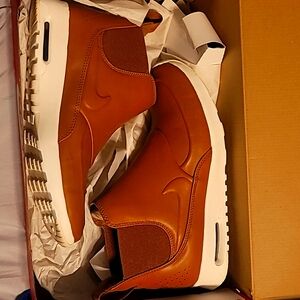 Nike Air Max Thea mid Woman's SZ.10